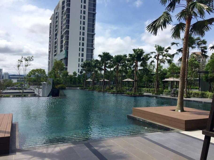 Tropicana Avenue B32-09, 페탈링자야 외부 사진